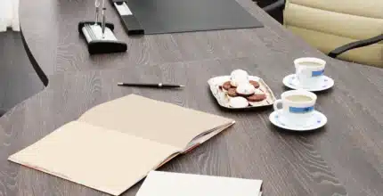 دليل تجهيز مكاتب المحامين: الأثاث المثالي للراحة والاحترافية